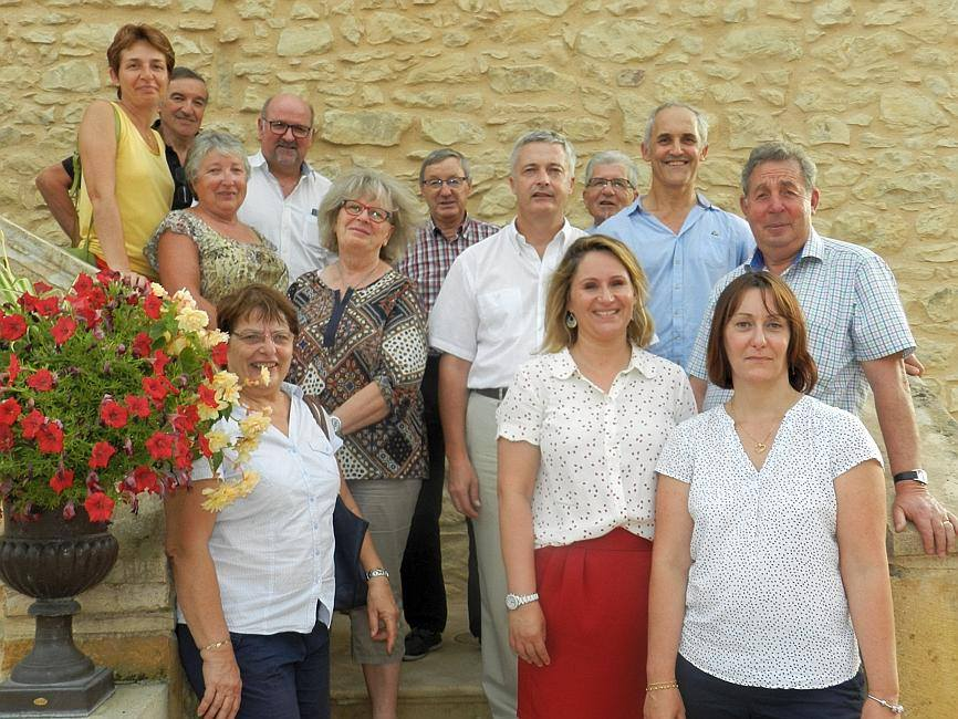 Les représentants des communes et de Solimut lors du lancement officiel de la mutuelle intercommunale.