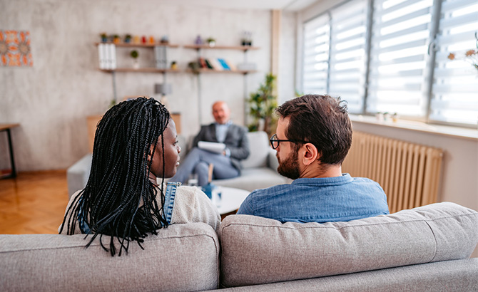 un couple consulte un sexologue